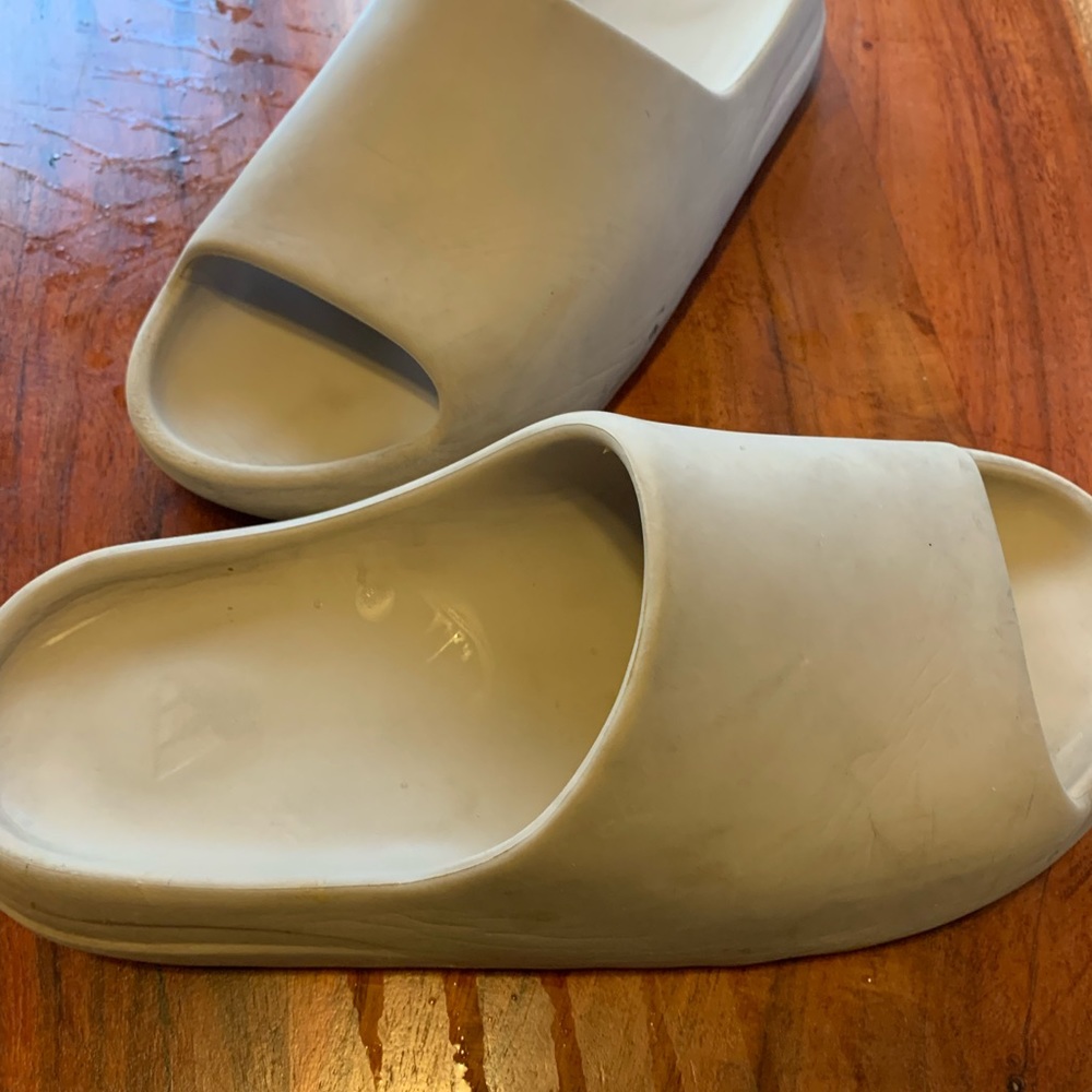 Mens Yeezy slides